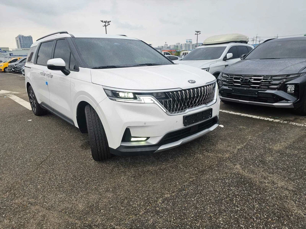 2021 Kia Carnival IV